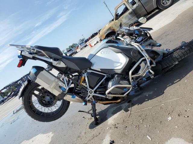 WB10J5307LZF79154 - 2020 BMW R 1250 GS ADVENTURE SILVER photo 1