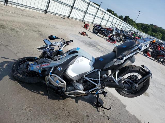 WB10J5307LZF79154 - 2020 BMW R 1250 GS ADVENTURE SILVER photo 3