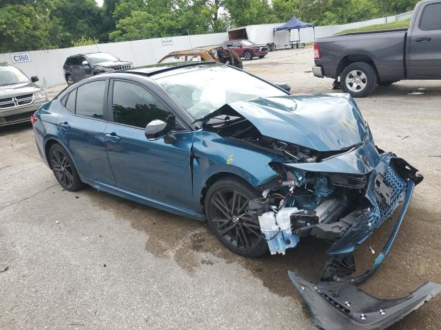 4T1DBADK7SU012943 - 2025 TOYOTA CAMRY XSE Türkis Foto 4