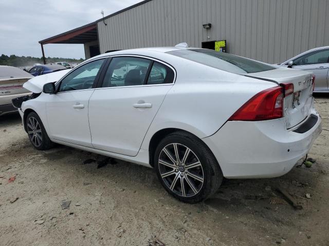 LYV402TK7JB174579 - 2018 VOLVO S60 INSCRIPTION WHITE photo 2