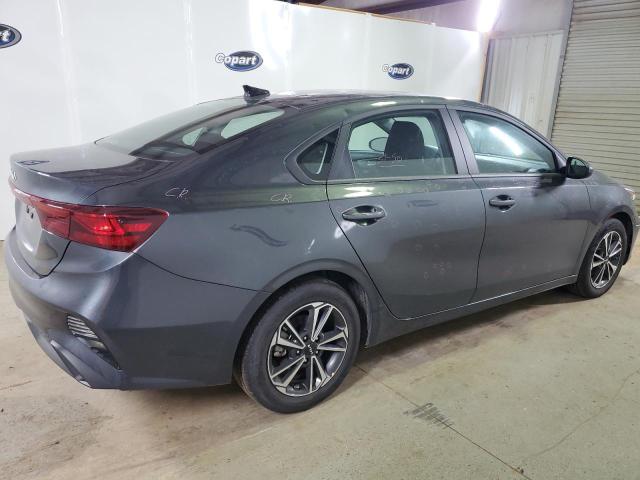 3KPF24AD6RE726379 - 2024 KIA FORTE LX GRAY photo 3