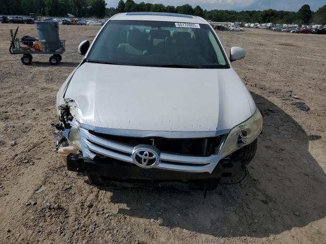 4T1BK3DBXBU380939 - 2011 TOYOTA AVALON BASE WHITE photo 5
