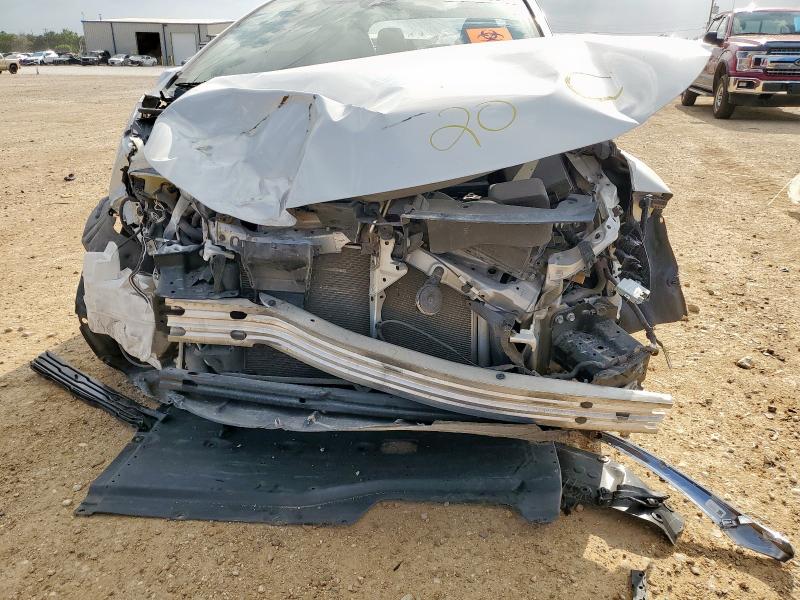 5YFEPMAE1MP232783 - 2021 TOYOTA COROLLA LE 银色 照片 11