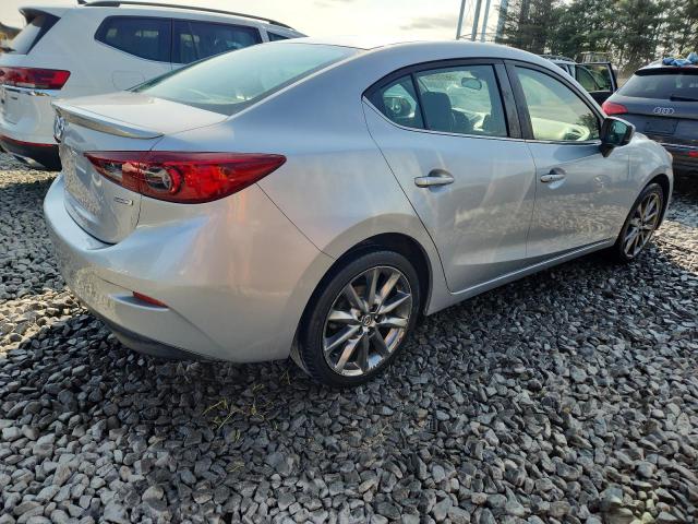 3MZBN1V32JM199986 - 2018 MAZDA 3 TOURING ვერცხლისფერი ფოტო 3