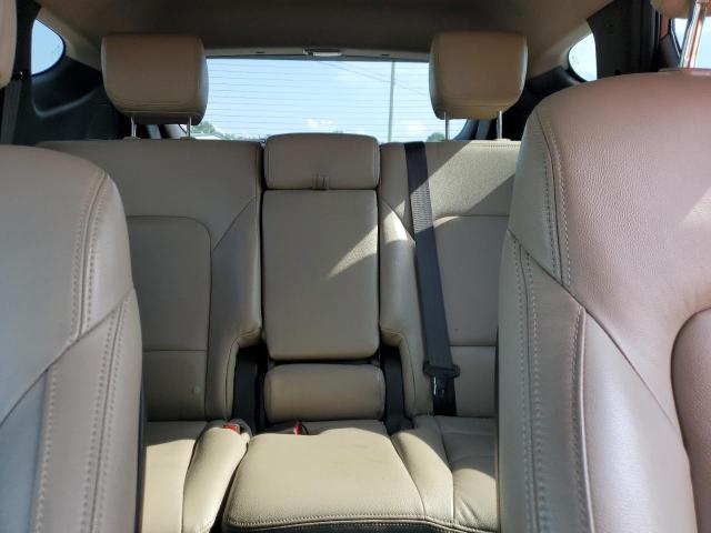 5XYZU3LB6GG375812 - 2016 HYUNDAI SANTA FE S წითელი ფოტო 10