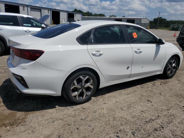 3KPF24ADXKE020201 - 2019 KIA FORTE FE WHITE photo 3