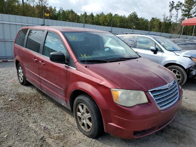 2A4RR2D10AR329844 - 2010 CHRYSLER TOWN & COU LX RED photo 9