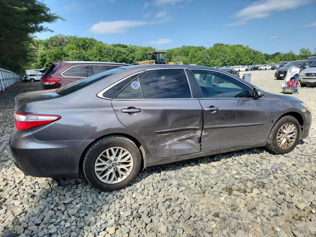 4T1BF1FK9HU710052 - 2017 TOYOTA CAMRY LE ნაცრისფერი ფოტო 3