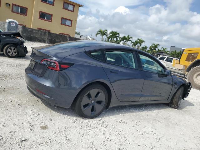 5YJ3E1EA3PF679862 - 2023 TESLA MODEL 3 ნაცრისფერი ფოტო 3
