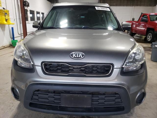 KNDJT2A67D7596196 - 2013 KIA SOUL + SILVER photo 5