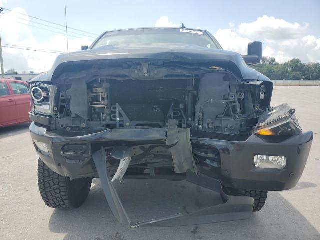 3C6UR5FJXJG128058 - 2018 RAM 2500 LARAMIE BLACK photo 5