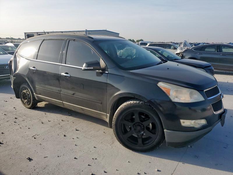 1GNKRGED1CJ369071 - 2012 CHEVROLET TRAVERSE LT BLACK photo 4