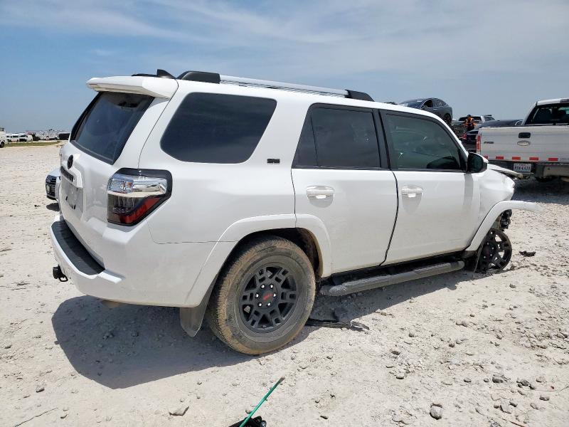JTEMU5JR1M5859795 - 2021 TOYOTA 4RUNNER SR5/SR5 PREMIUM WHITE photo 3