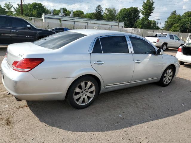 4T1BK36B85U013412 - 2005 TOYOTA AVALON XL SILVER photo 3