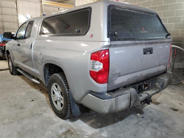 5TFUW5F18HX586530 - 2017 TOYOTA TUNDRA DOUBLE CAB SR/SR5 SILVER photo 3