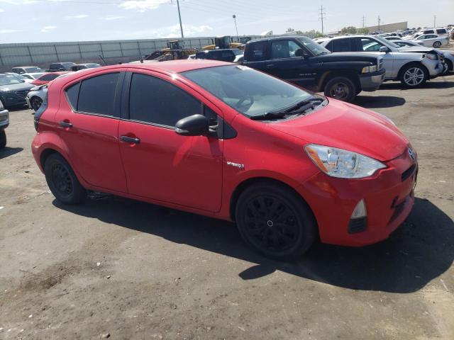 JTDKDTB33E1070695 - 2014 TOYOTA PRIUS C RED photo 4