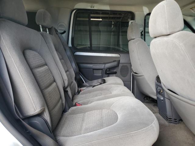 1FMZU73E54UB53849 - 2004 FORD EXPLORER XLT WHITE photo 11