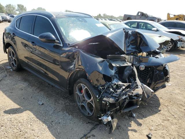 ZASPAKBN2K7C29524 - 2019 ALFA ROMEO STELVIO TI BLACK photo 4