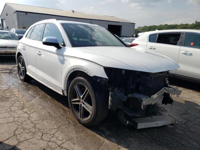 WA1A4AFY6J2245333 - 2018 AUDI SQ5 PREMIUM PLUS WHITE photo 4