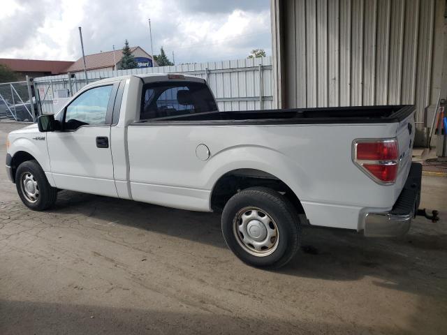 1FTMF1CW0AKB33563 - 2010 FORD F-150 WHITE photo 2