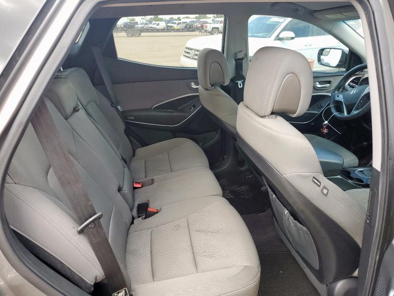 5NMZU3LB7JH058358 - 2018 HYUNDAI SANTA FE S 灰色 照片 10