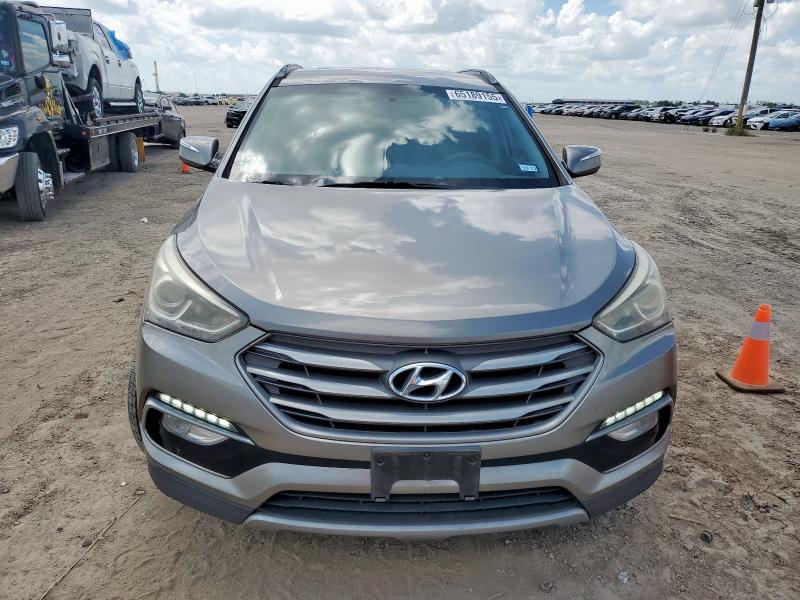 5NMZU3LB7JH058358 - 2018 HYUNDAI SANTA FE S 灰色 照片 5