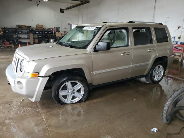 1J4NF4GB2AD574946 - 2010 JEEP PATRIOT LIMITED BEIGE photo 1