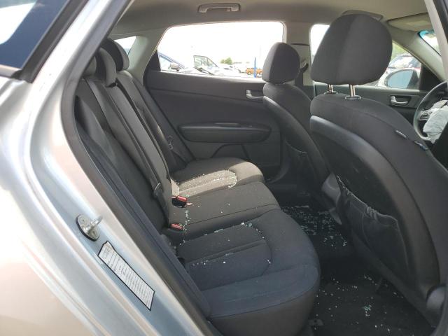 5XXGT4L35JG207776 - 2018 KIA OPTIMA LX Silber Foto 10