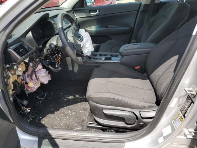 5XXGT4L35JG207776 - 2018 KIA OPTIMA LX Silber Foto 7