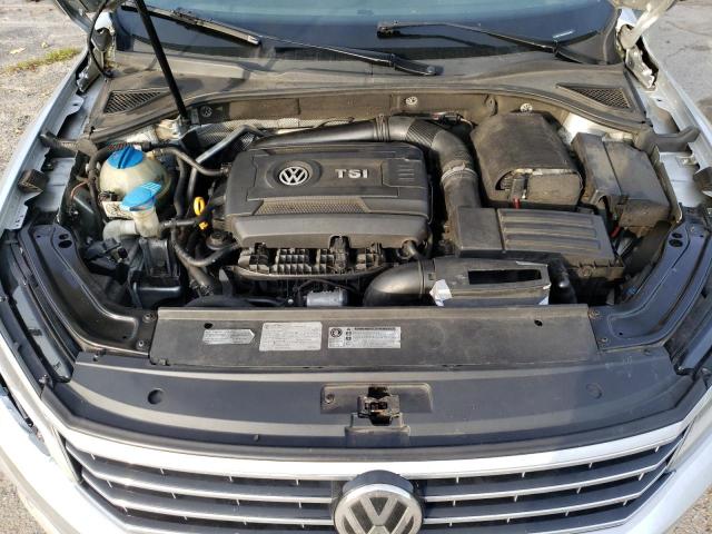 1VWBT7A33GC063228 - 2016 VOLKSWAGEN PASSAT SE SILVER photo 11