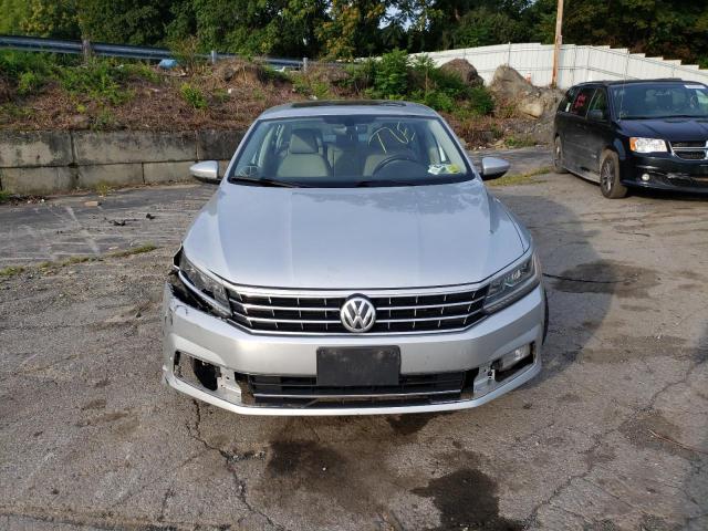 1VWBT7A33GC063228 - 2016 VOLKSWAGEN PASSAT SE SILVER photo 5