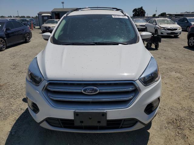 1FMCU0GD9JUD37802 - 2018 FORD ESCAPE SE WHITE photo 5