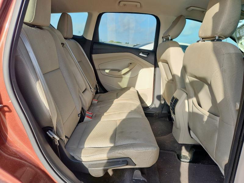 1FMCU0GD7JUB27652 - 2018 FORD ESCAPE SE BURGUNDY photo 10