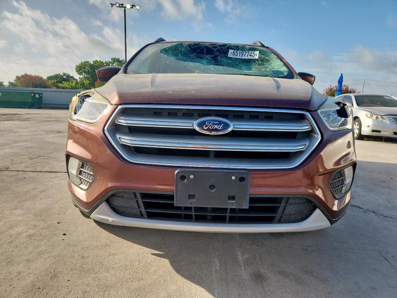 1FMCU0GD7JUB27652 - 2018 FORD ESCAPE SE BURGUNDY photo 5