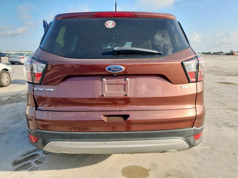 1FMCU0GD7JUB27652 - 2018 FORD ESCAPE SE BURGUNDY photo 6