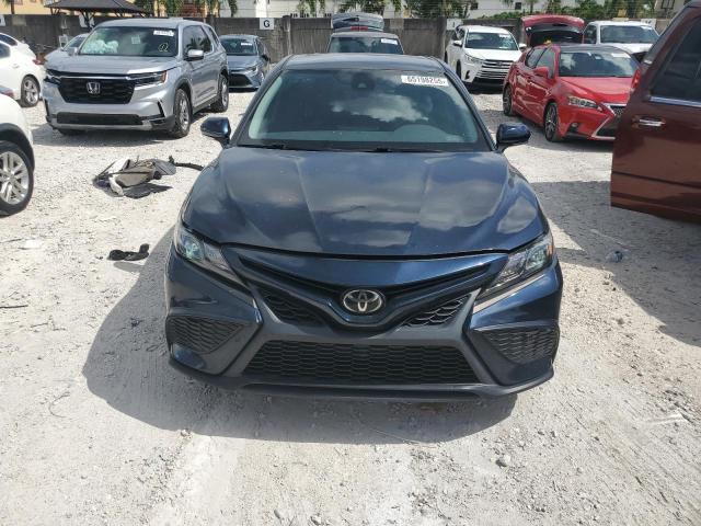 4T1T11AK4MU437882 - 2021 TOYOTA CAMRY SE 黑色 照片 5