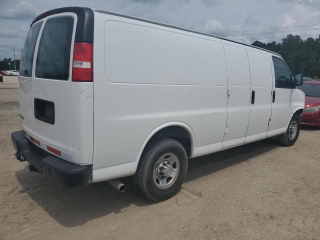 1GCWGBFP3J1280577 - 2018 CHEVROLET EXPRESS G2 WHITE photo 5