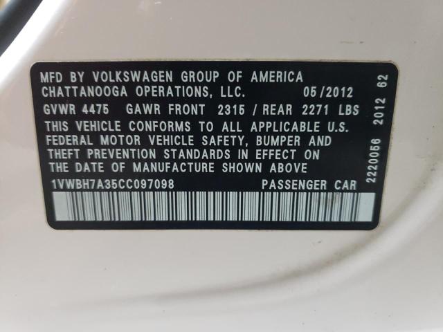 1VWBH7A35CC097098 - 2012 VOLKSWAGEN PASSAT SE Blanc photo 12