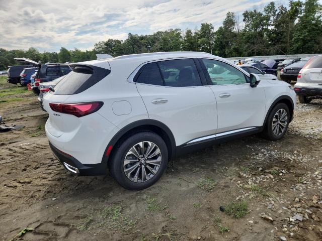 LRBFZME43RD051712 - 2024 BUICK ENVISION PREFERRED أبيض صورة 3