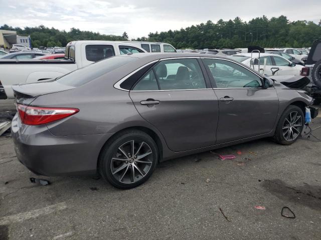 4T1BF1FK2HU656285 - 2017 TOYOTA CAMRY LE GRAY photo 3