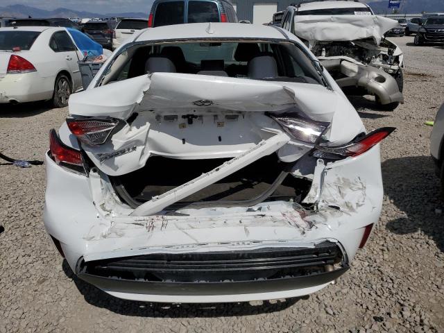 5YFEPMAE1MP248806 - 2021 TOYOTA COROLLA LE WHITE photo 6