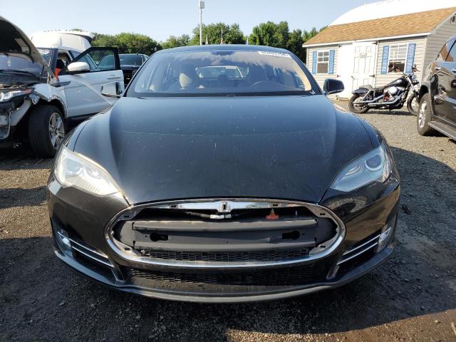 5YJSA1DN7DFP04530 - 2013 TESLA MODEL S შავი ფოტო 5