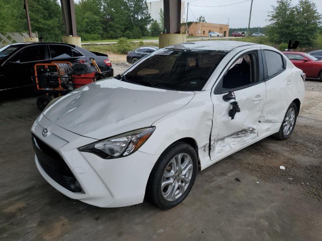 2016 TOYOTA YARIS, 