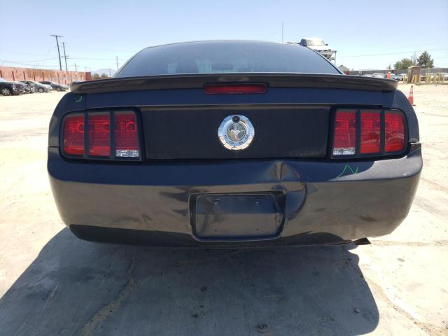 1ZVHT80N275276985 - 2007 FORD MUSTANG GRAY photo 6