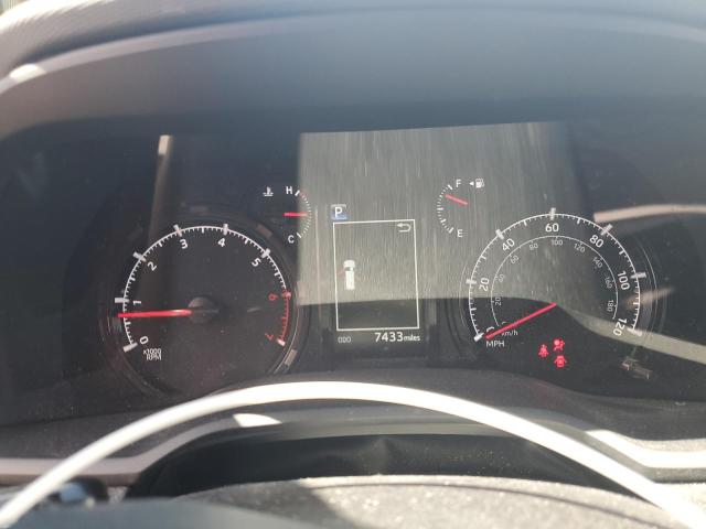 JTEEU5JR9R5306193 - 2024 TOYOTA 4RUNNER SR5 Silber Foto 9