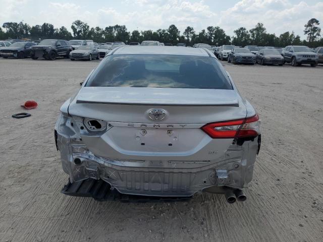 4T1B11HK1JU078892 - 2018 TOYOTA CAMRY L SILVER photo 6