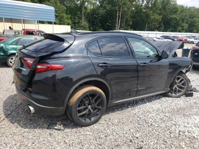 ZASFAKNN4J7B86097 - 2018 ALFA ROMEO STELVIO TI SPORT BLACK photo 3
