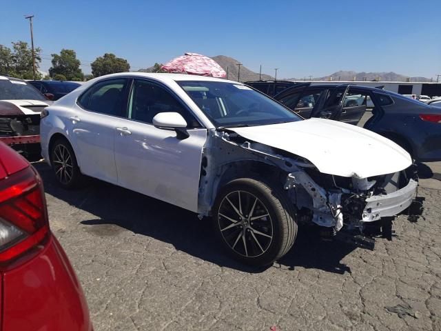 4T1T11AK7PU167826 - 2023 TOYOTA CAMRY SE NIGHT SHADE WHITE photo 4