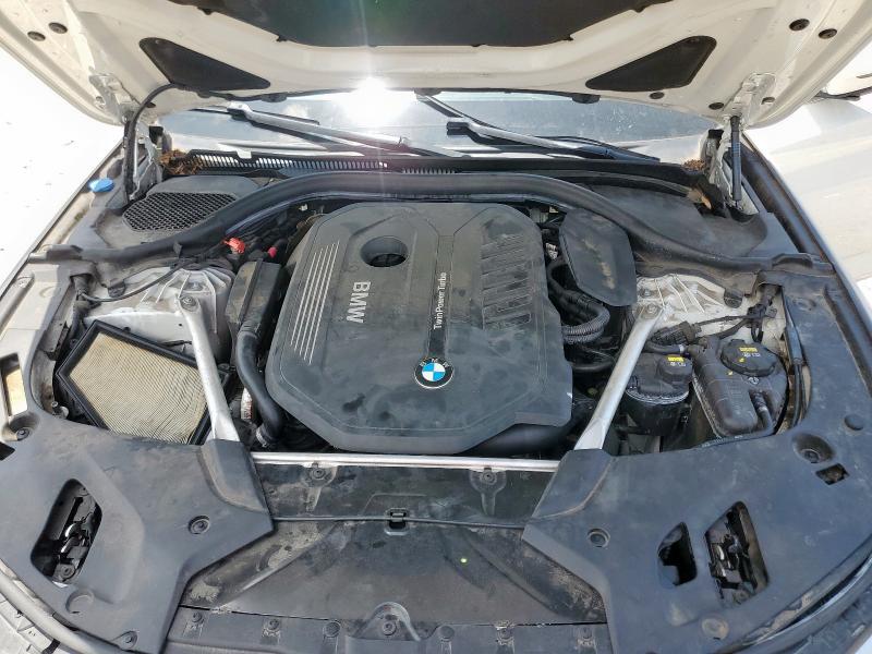 WBAJE5C55JWA94515 - 2018 BMW 540 I WHITE photo 11
