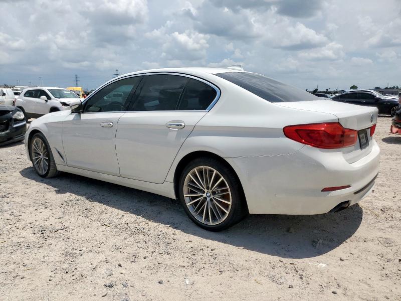 WBAJE5C55JWA94515 - 2018 BMW 540 I WHITE photo 2